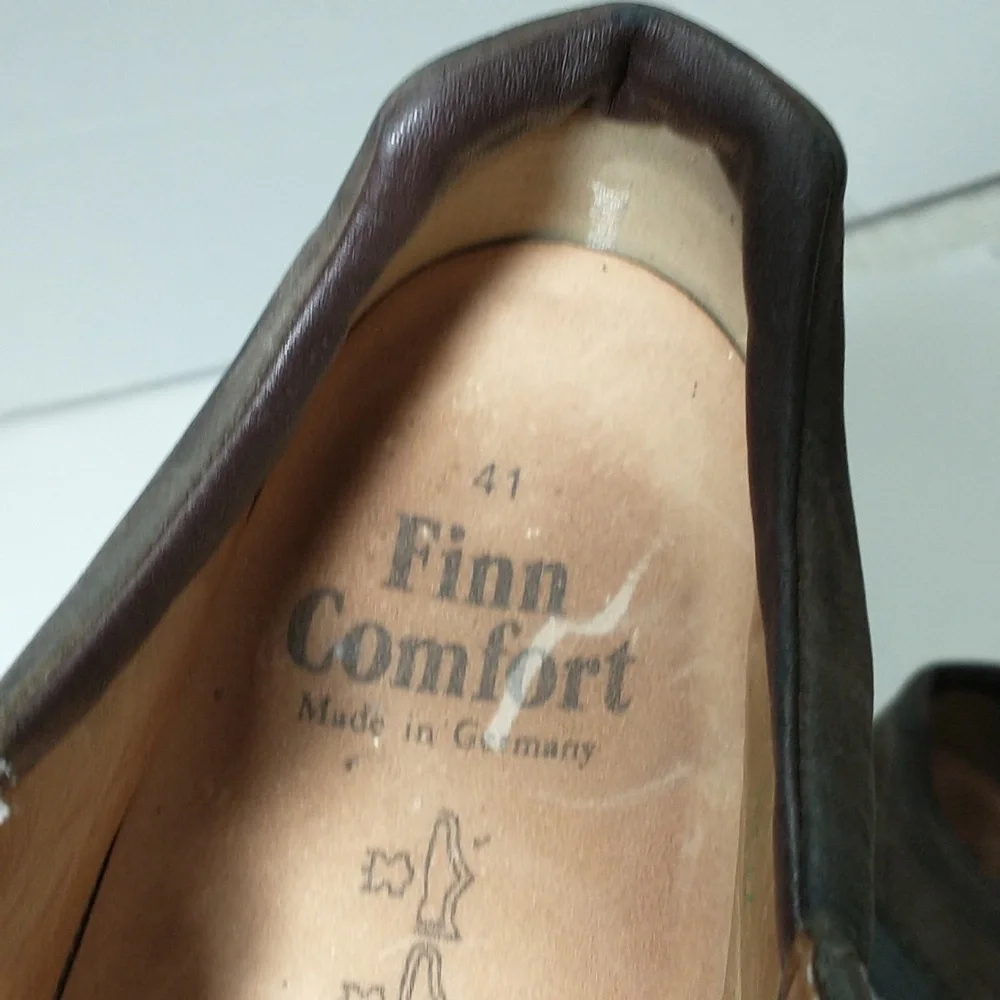LIKE NEW Finn Comfort Men’s Prevention Line Nubuck Sandal, Euro‎ 41, US 8, Brown